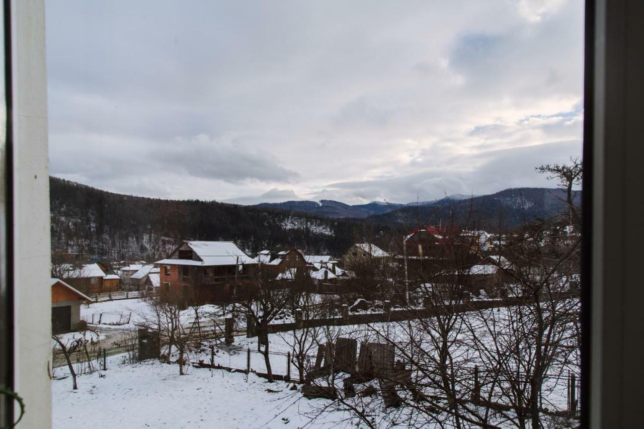Zabava Appartement Jaremtsje Buitenkant foto