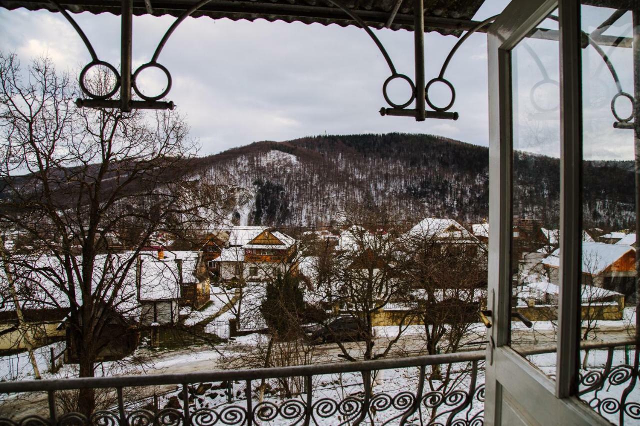 Zabava Appartement Jaremtsje Buitenkant foto