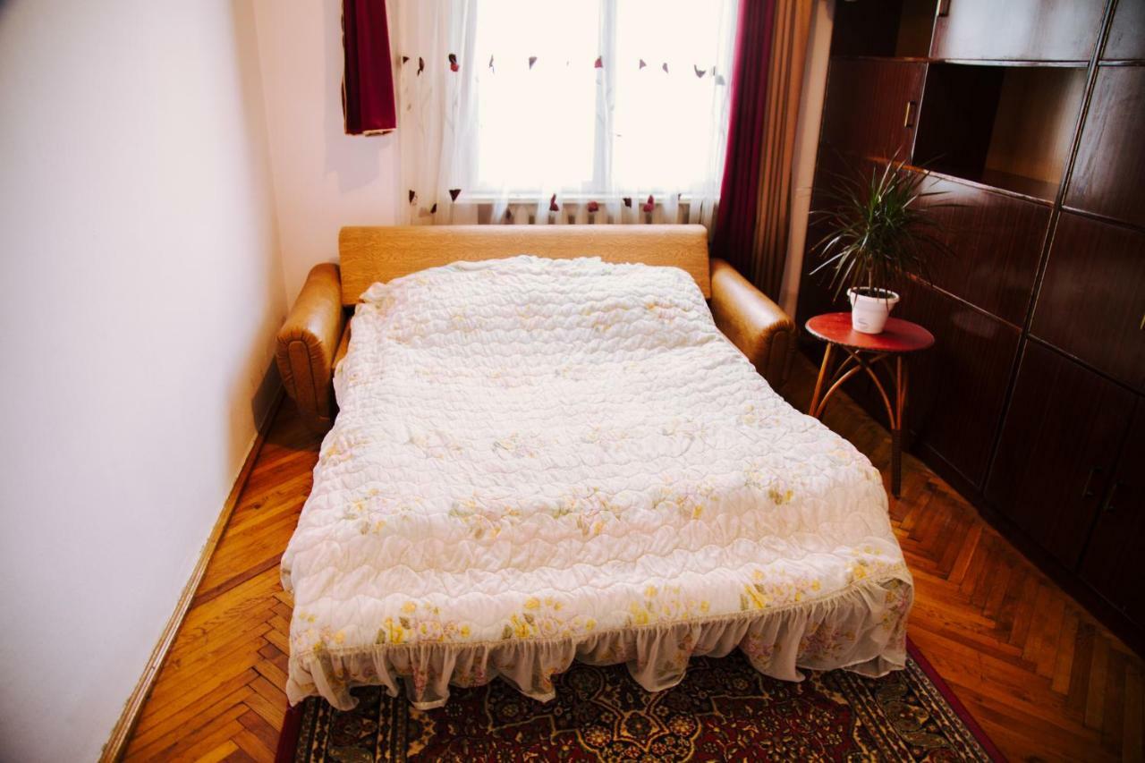Zabava Appartement Jaremtsje Buitenkant foto