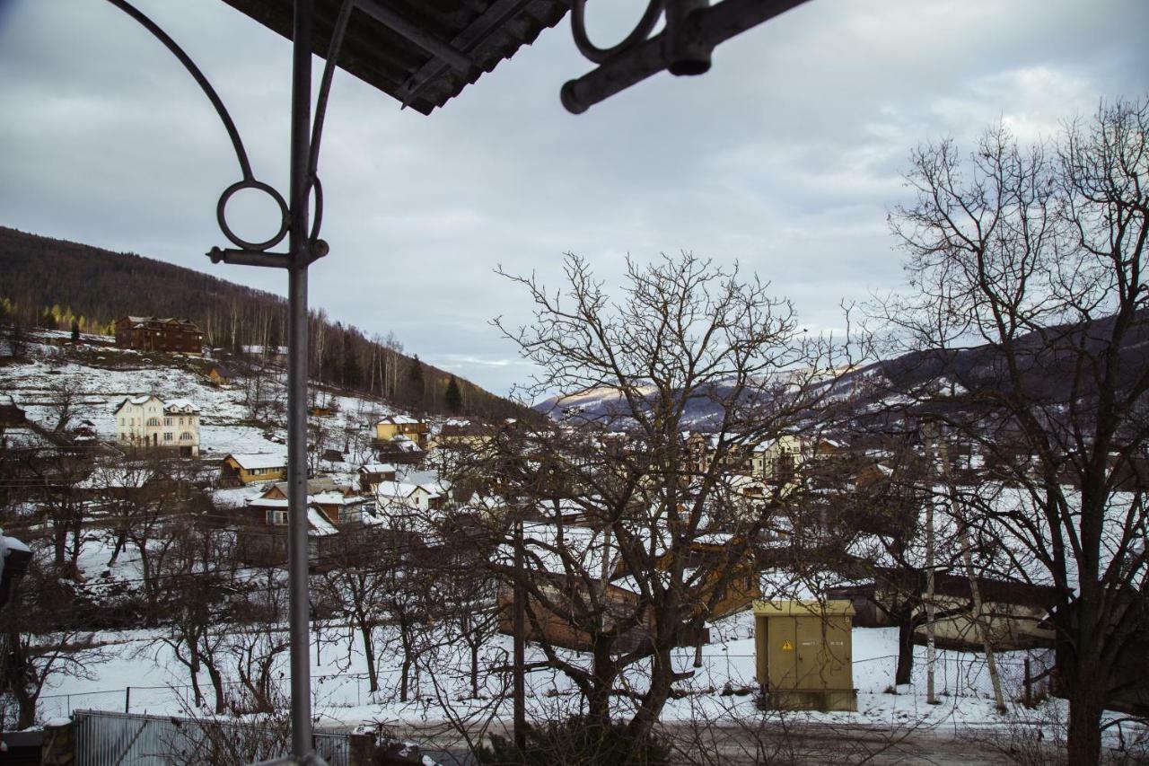 Zabava Appartement Jaremtsje Buitenkant foto
